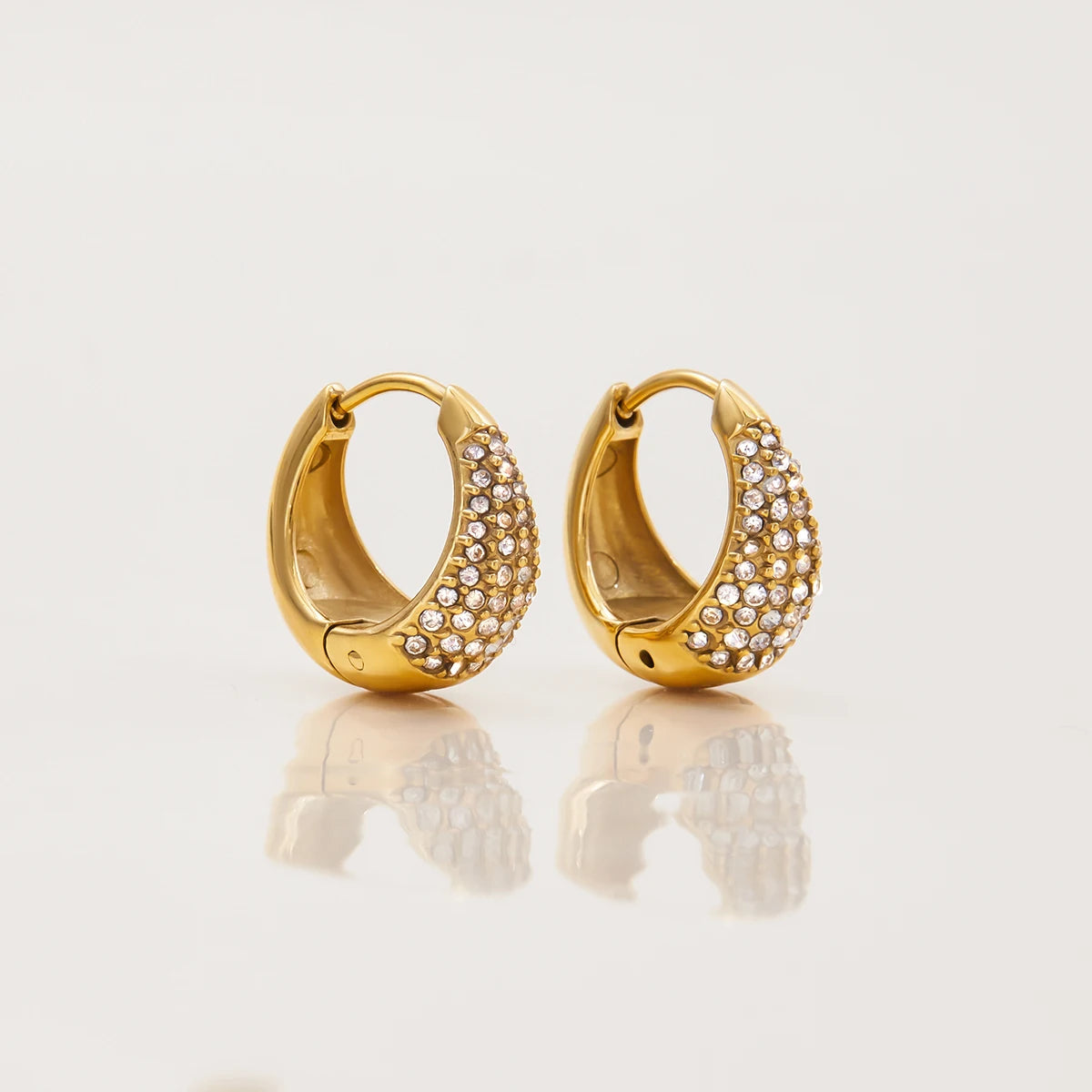 Uworld 14/16/18mm Czech Zircon Chunky Hoop Earrings 18K Gold Color Stainless Steel Tarnish Resistant Metal Fashion Jewelry Water
