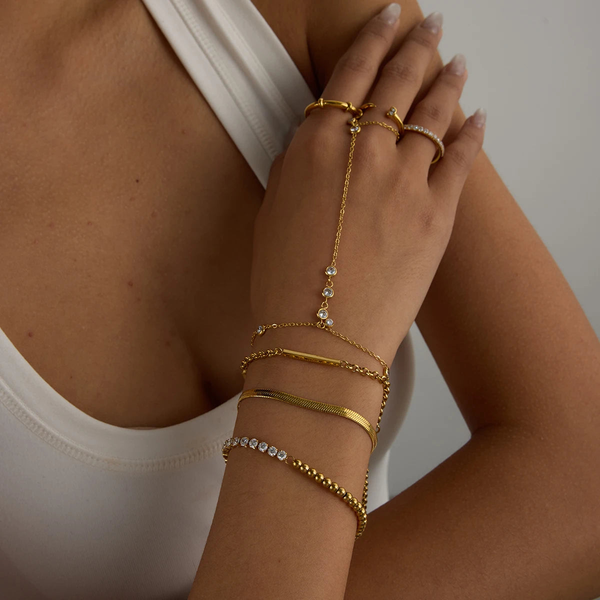 Uworld Fashion 18K Gold Color Stainless Steel Zircon Finger Bracelet Stackable Ring Bracelet Women's Accessories Party Gift